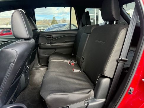 Used 2022 Honda Passport Elite image 16