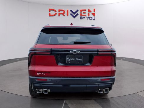 New 2026 Chevrolet Traverse LT w/ Midnight/Sport Edition image 4