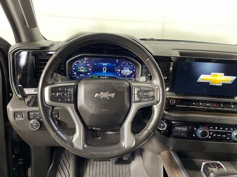 Used 2024 Chevrolet Silverado 1500 RST w/ Z71 Off-Road Package AWD/4WD image 13
