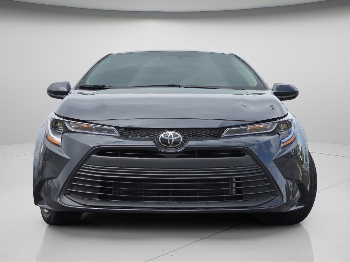 Used 2026 Toyota Corolla LE w/ Carpet Mat Package (TMS) FWD image 3