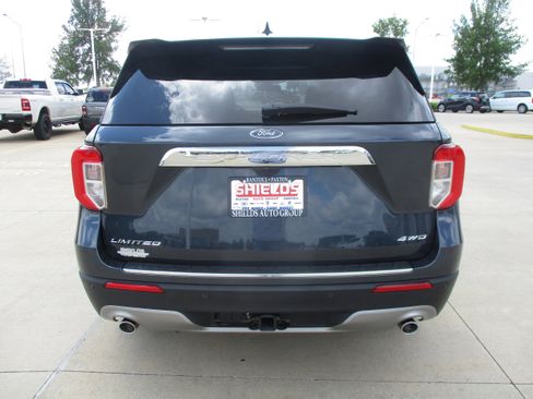 Used 2024 Ford Explorer Limited w/ Limited Technology Package AWD/4WD image 5