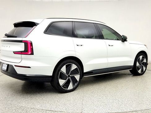 Used 2025 Volvo EX90 Ultra AWD/4WD image 5