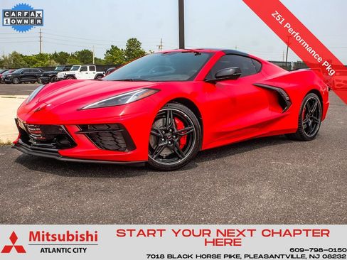 Used 2022 Chevrolet Corvette Stingray Premium Cpe w/ Z51 Performance Package RWD image 1