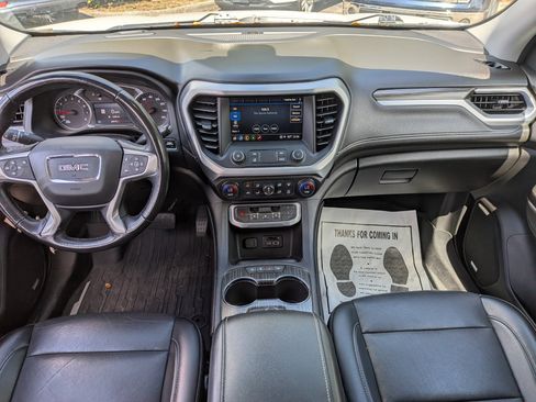 Used 2021 GMC Acadia SLT FWD image 17