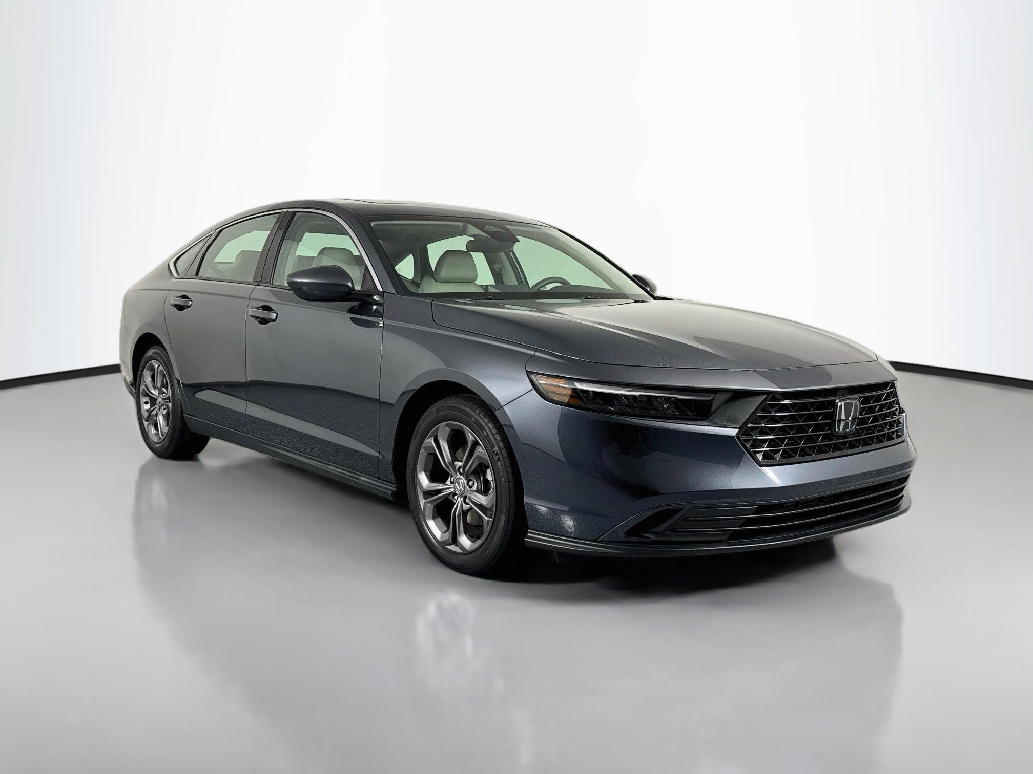Certified 2024 Honda Accord EX image 3