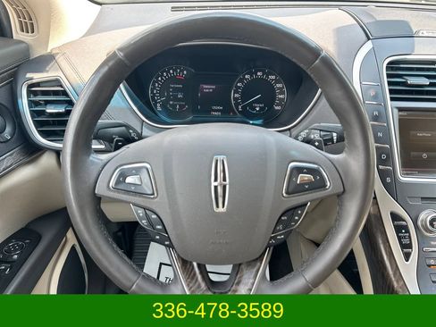 Used 2016 Lincoln MKX Select w/ Select Plus Package FWD image 15