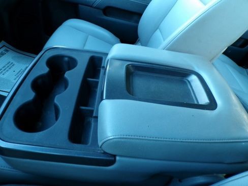 Used 2015 Chevrolet Silverado 3500 W/T image 24