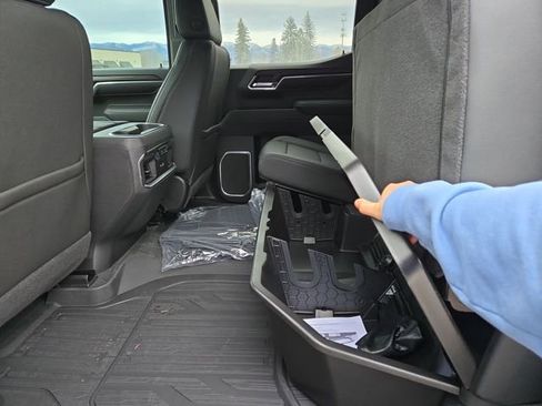 New 2026 GMC Sierra 1500 SLT w/ SLT Premium Package image 31