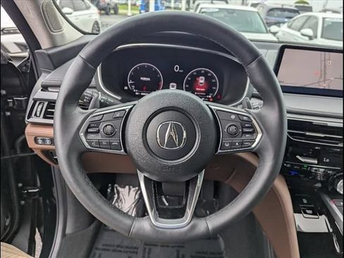 Used 2024 Acura MDX SH-AWD w/ Advance Package image 8
