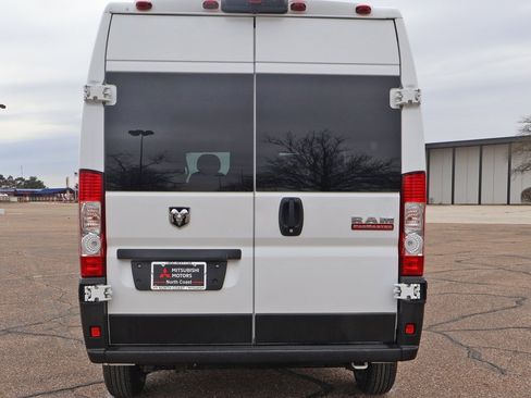 Used 2021 RAM ProMaster 2500 image 9
