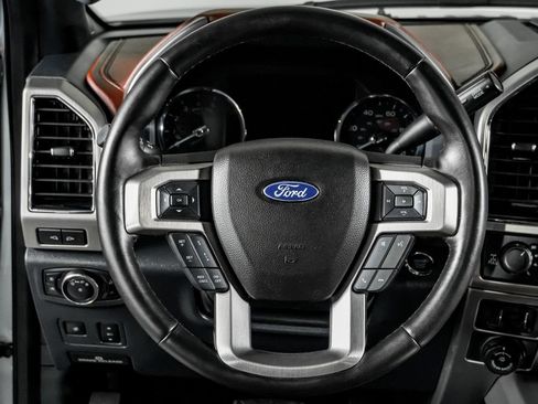 Used 2022 Ford F250 Platinum w/ FX4 Off-Road Package AWD/4WD image 16