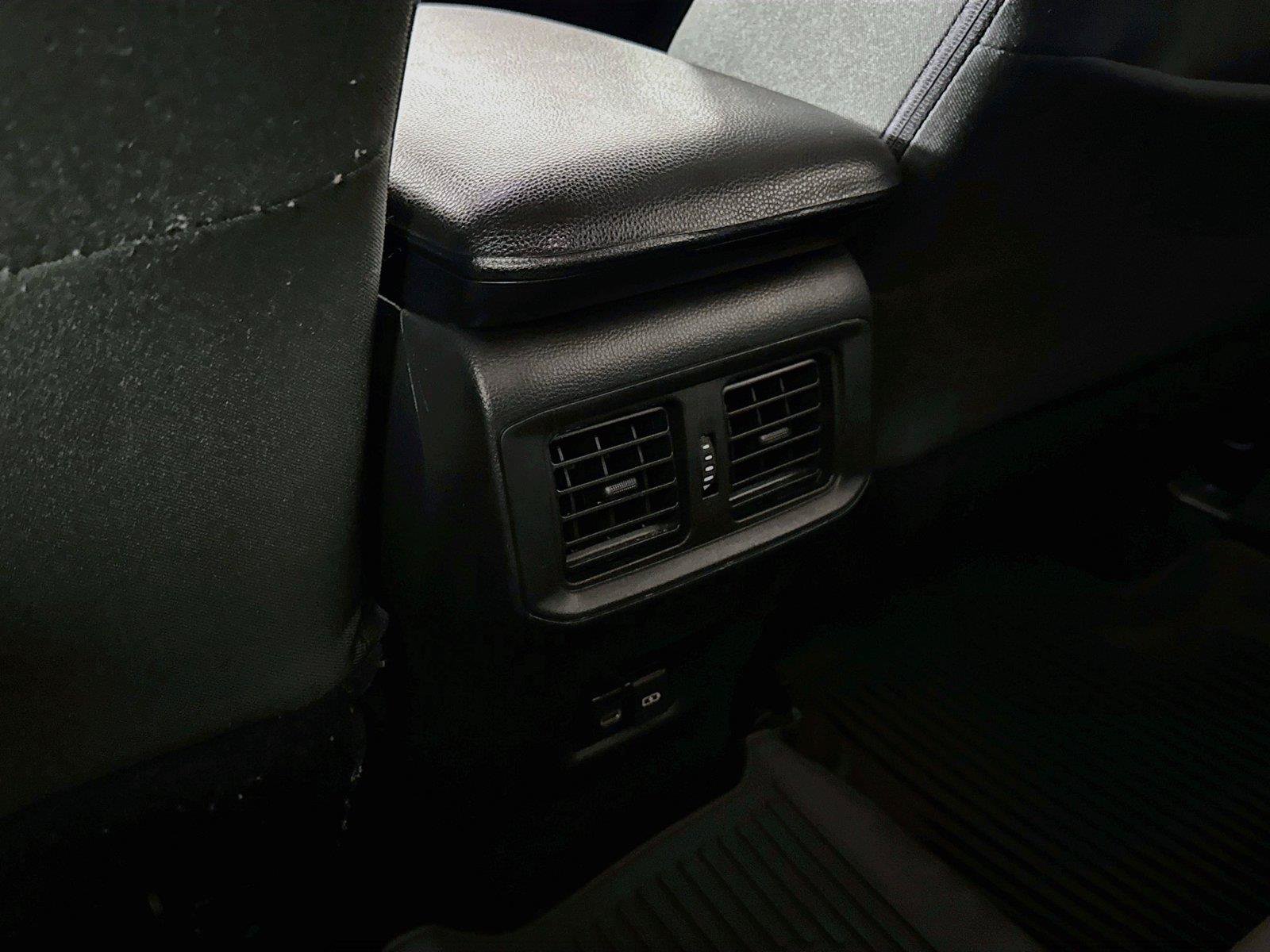 Certified 2025 Toyota RAV4 XLE FWD image 33
