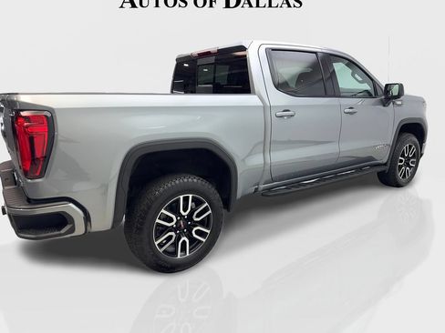 Used 2025 GMC Sierra 1500 AT4 w/ AT4 Premium Package AWD/4WD image 11