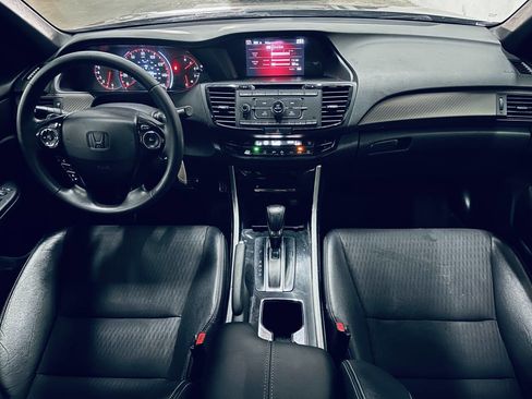 Used 2017 Honda Accord Sport image 29