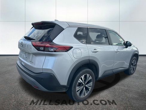 Used 2023 Nissan Rogue SV AWD/4WD image 4