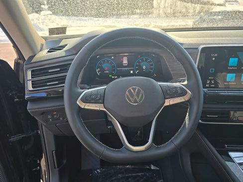 New 2026 Volkswagen Atlas SEL AWD/4WD image 17