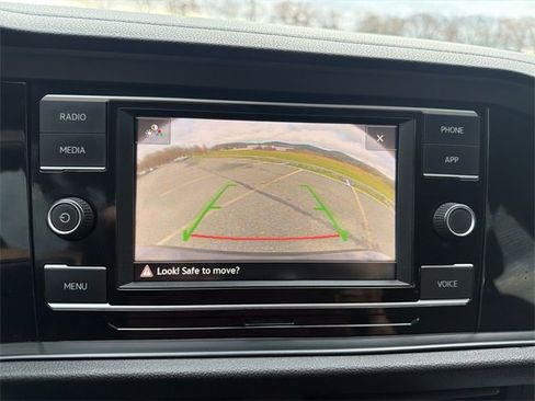 Used 2021 Volkswagen Jetta SE image 15