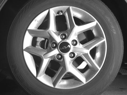 Used 2025 Kia Soul LX w/ LX Technology Package image 12