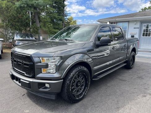 Used 2017 Ford F150 XLT w/ Equipment Group 302A Luxury RWD image 3