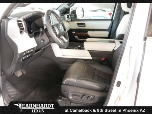 Used 2023 Toyota Sequoia Capstone AWD/4WD image 4