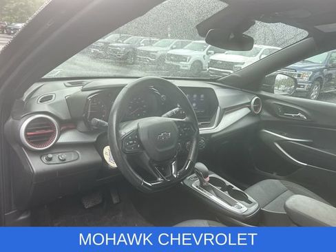 Used 2024 Chevrolet Trax RS w/ Driver Confidence Package FWD image 8