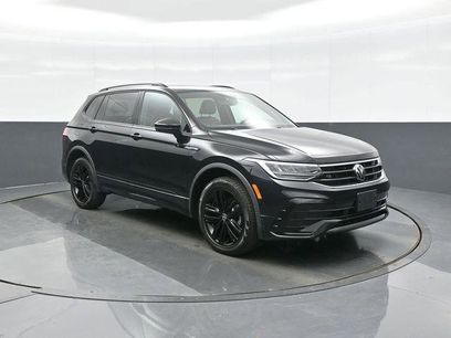 Used 2022 Volkswagen Tiguan SE R-Line