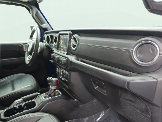 Used 2019 Jeep Wrangler Unlimited Sahara AWD/4WD image 23