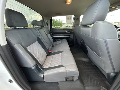 Used 2017 Toyota Tundra SR5 w/ SR5 Upgrade Package AWD/4WD image 28