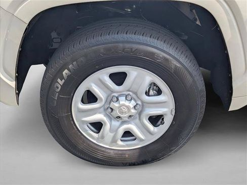 Certified 2025 Toyota Tundra SR AWD/4WD image 27