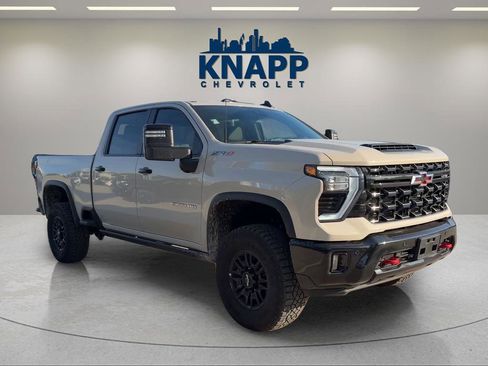Used 2026 Chevrolet Silverado 2500 ZR2 AWD/4WD image 7