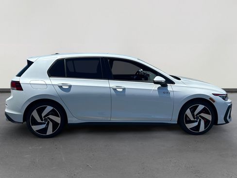 New 2026 Volkswagen Golf SE FWD image 6