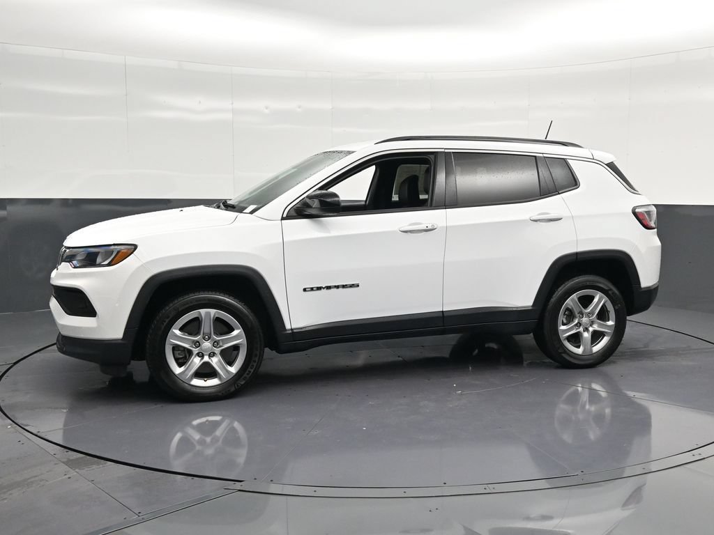 Used 2023 Jeep Compass Latitude AWD/4WD image 7