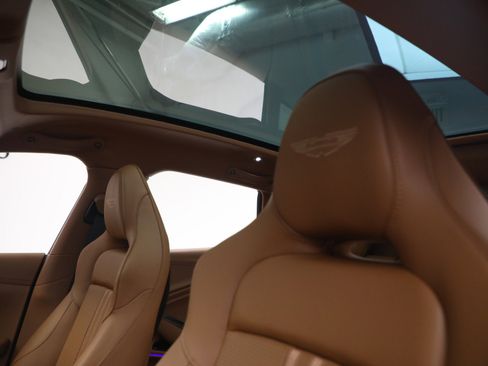 New 2026 Aston Martin DBX 707 image 31