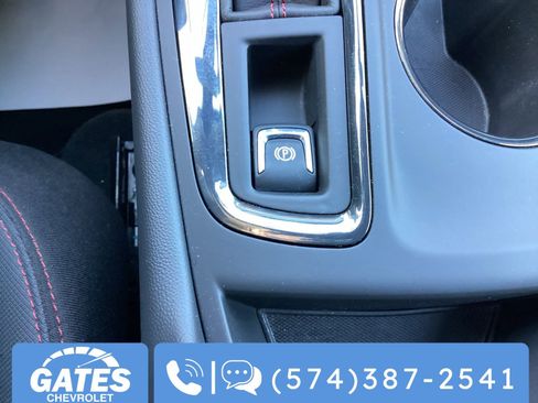 Used 2024 Chevrolet Equinox RS image 37