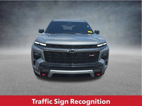 Used 2025 Chevrolet Traverse Z71 w/ Driver Confidence Package AWD/4WD image 16