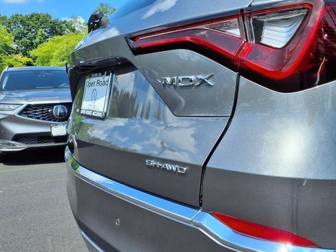 Certified 2026 Acura MDX SH-AWD w/ Technology Package image 9