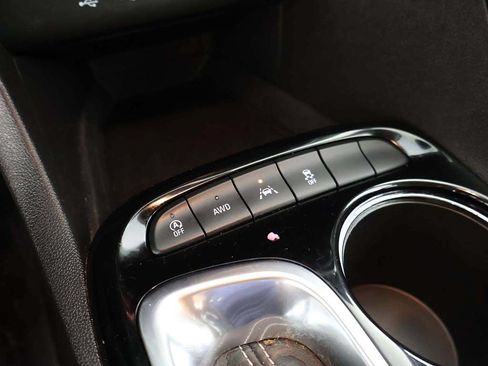Used 2024 Buick Encore GX Sport Touring AWD/4WD image 45