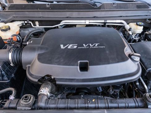 Used 2018 GMC Canyon SLT w/ Driver Alert Package image 30