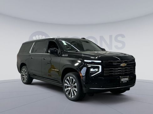 New 2026 Chevrolet Suburban High Country image 18