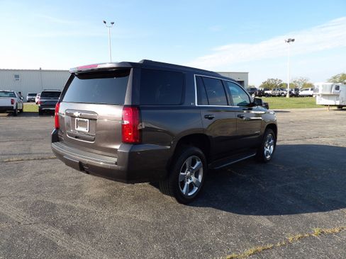 Used 2018 Chevrolet Tahoe LT w/ Luxury Package image 6