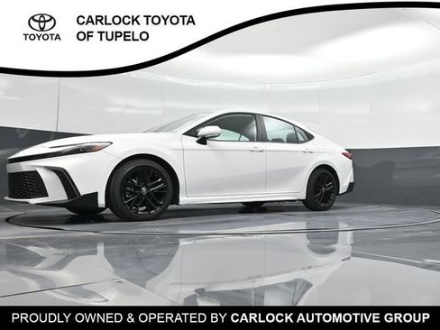 Used 2026 Toyota Camry SE FWD image 46