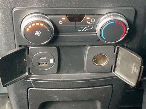 Used 2022 Ford Explorer XLT w/ Equipment Group 202A image 16