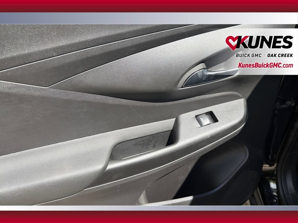 Used 2025 Buick Envista Sport Touring w/ Convenience I Package FWD image 31