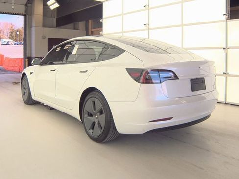 Used 2022 Tesla Model 3 Long Range image 11