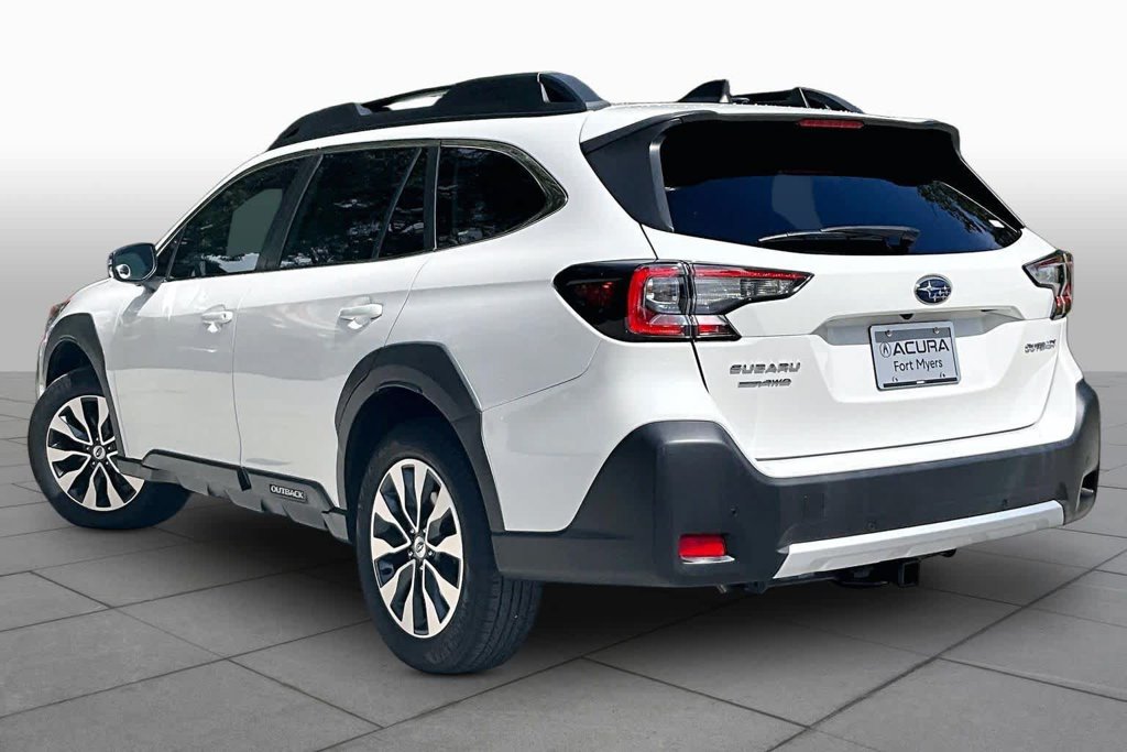 Used 2023 Subaru Outback Limited AWD/4WD image 11