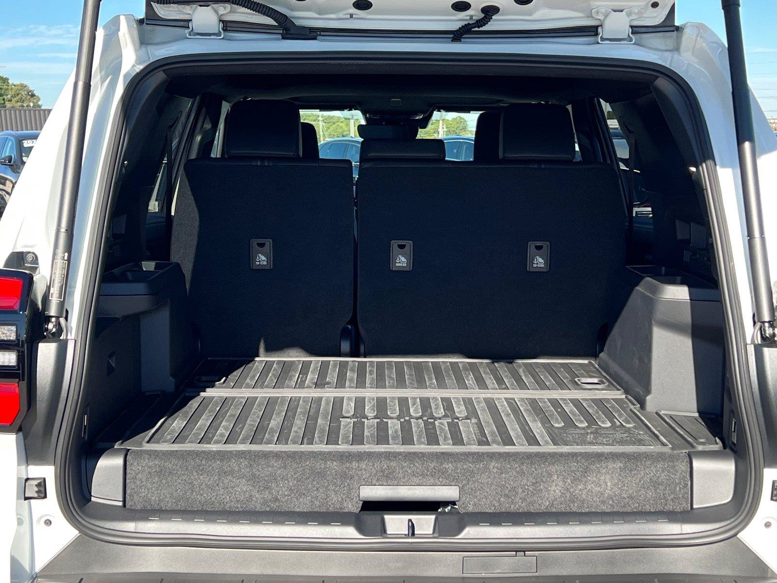 Used 2026 Toyota 4Runner Limited AWD/4WD image 18