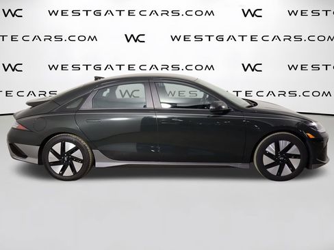 Used 2024 Hyundai Ioniq 6 SE RWD image 45