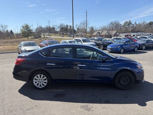 Used 2019 Nissan Sentra S FWD image 6