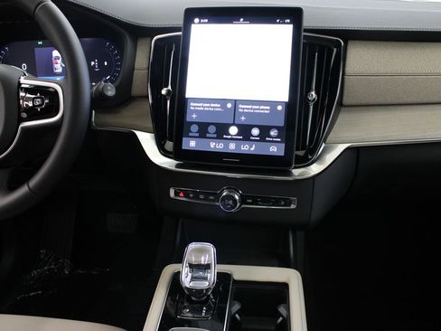 New 2026 Volvo XC90 B6 Plus w/ Protection Package AWD/4WD image 24