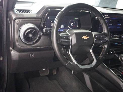 Used 2025 Chevrolet Colorado LT image 6